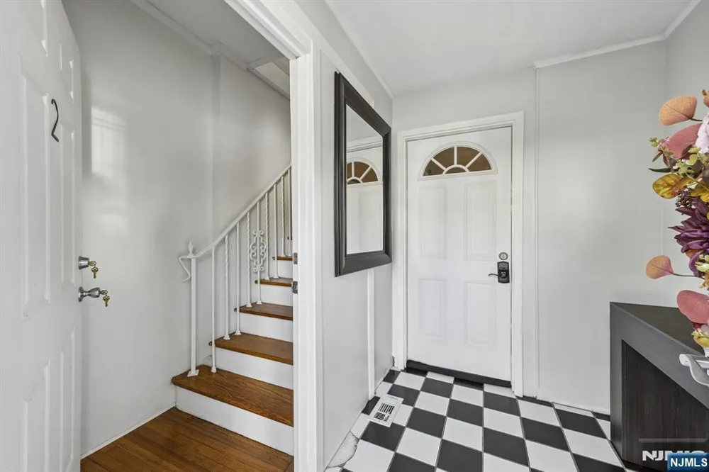 164 Washington Street Bloomfield, NJ 07003