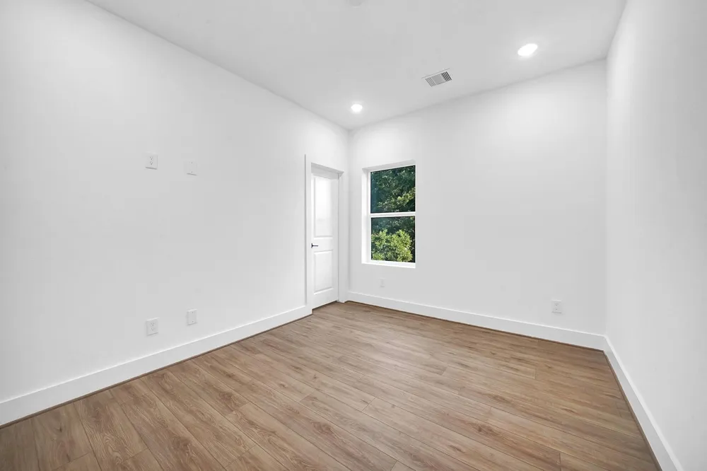 7825 Colonial Lane Houston, TX 77051