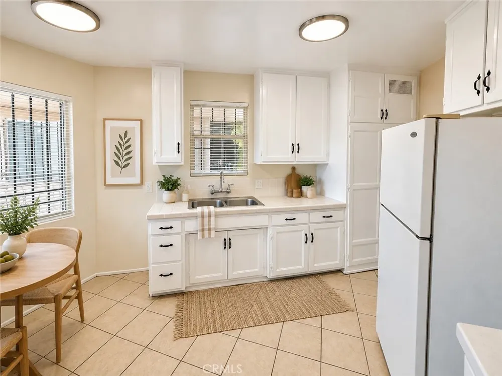 10203 England Avenue Inglewood, CA 90303