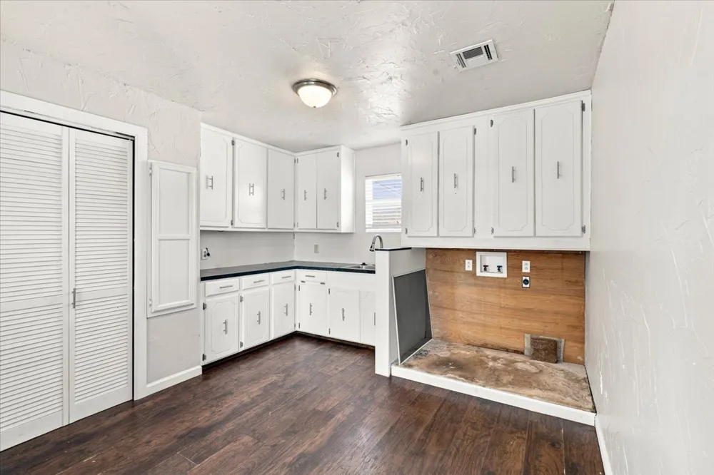 101 Division Street Asher, OK 74826