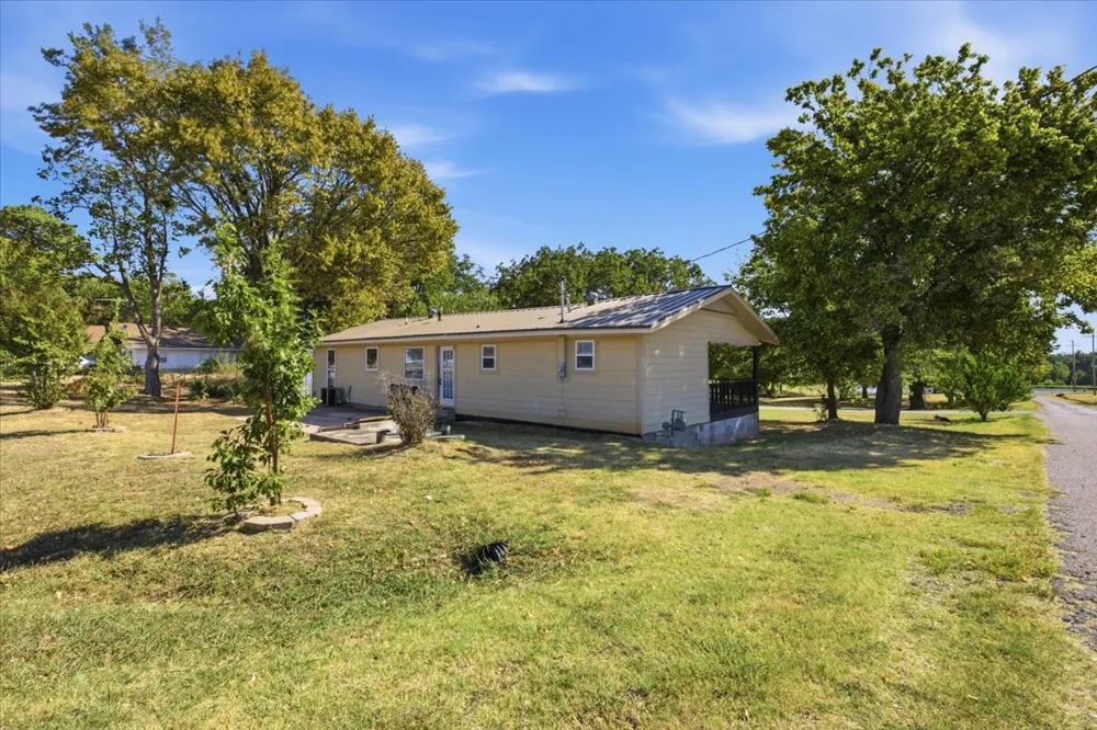 101 Division Street Asher, OK 74826