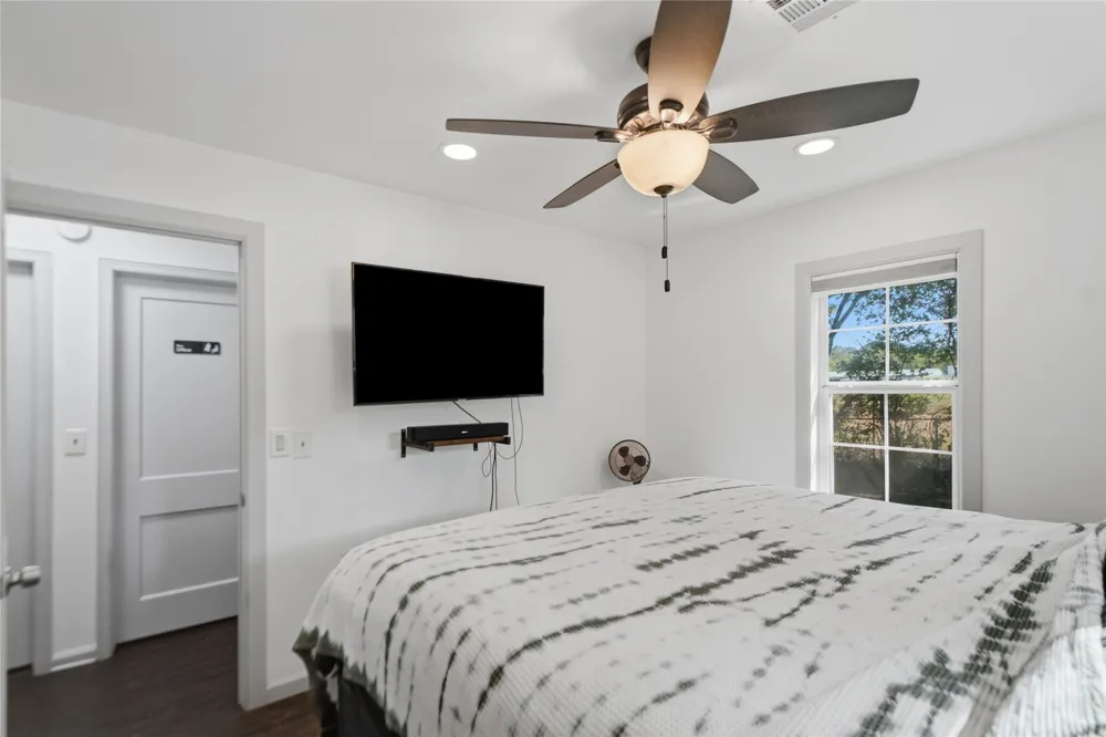 5715 Lewis Avenue Tulsa, OK 74130