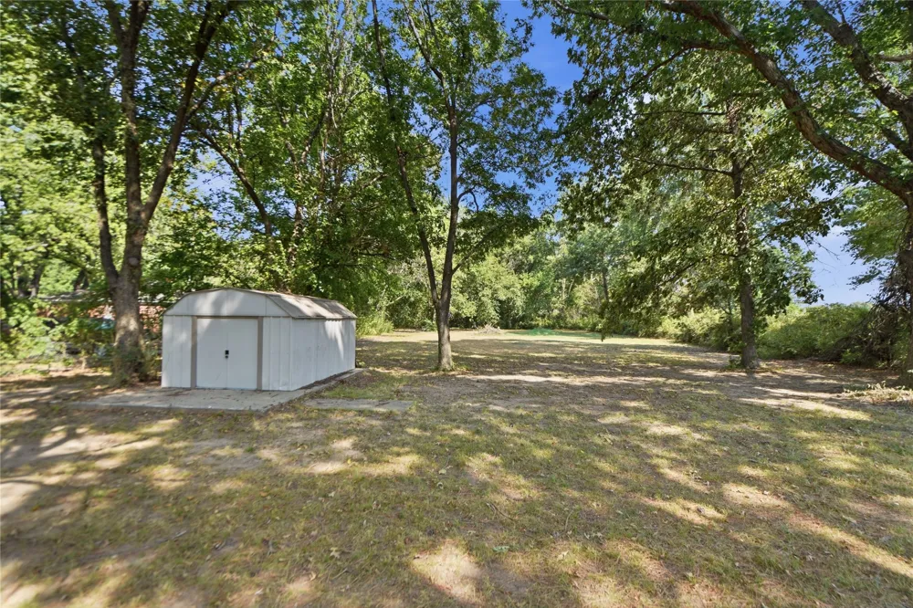 5715 Lewis Avenue Tulsa, OK 74130