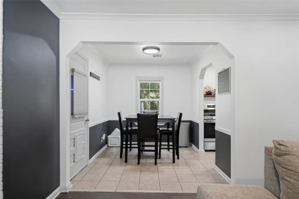5715 Lewis Avenue Tulsa, OK 74130
