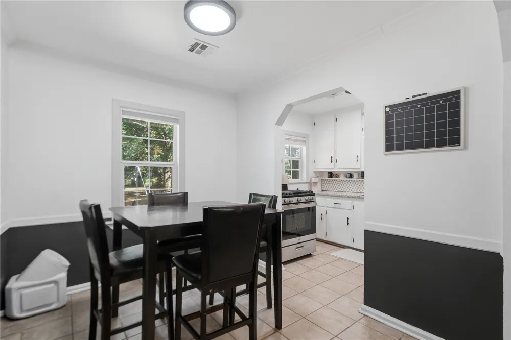 5715 Lewis Avenue Tulsa, OK 74130
