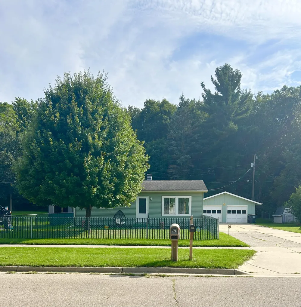 380 Cherry Street Coloma City, MI 49038