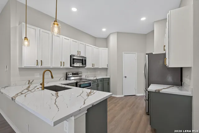 1017 SUMMER HAVEN LN Schertz, TX 78154