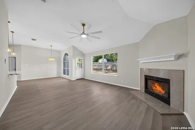 1017 SUMMER HAVEN LN Schertz, TX 78154