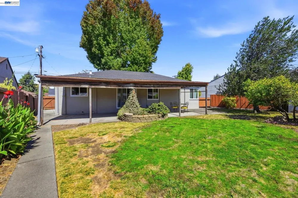 158 Via Bolsa San Lorenzo, CA 94580