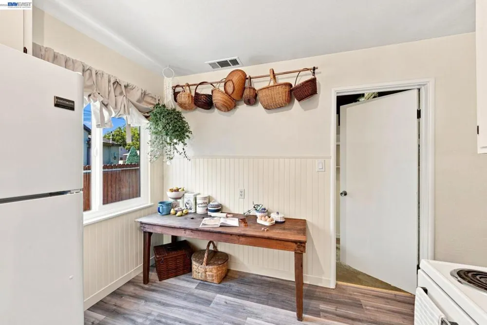 158 Via Bolsa San Lorenzo, CA 94580