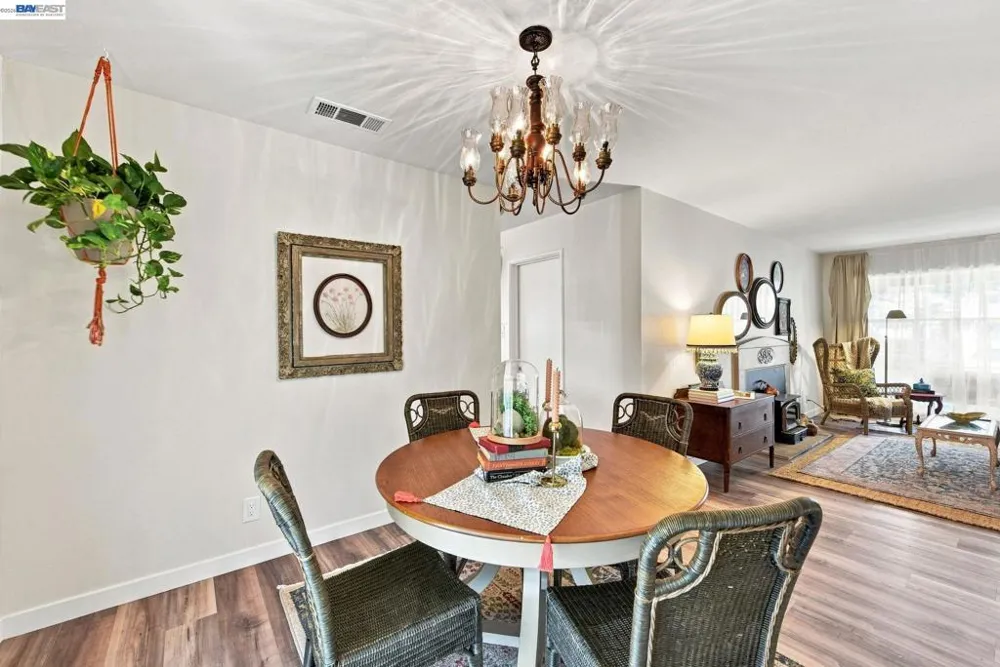 158 Via Bolsa San Lorenzo, CA 94580