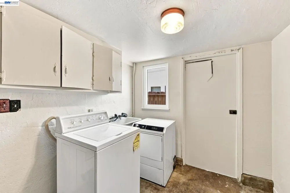 158 Via Bolsa San Lorenzo, CA 94580