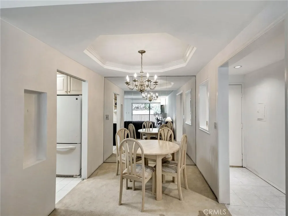1230 Horn #408 West Hollywood, CA 90069