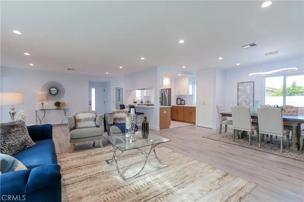 8363 Palais Stanton, CA 90680