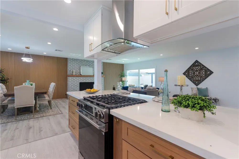 8363 Palais Stanton, CA 90680