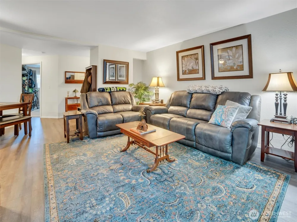 15433 Country Club Drive #C104 Mill Creek, WA 98012