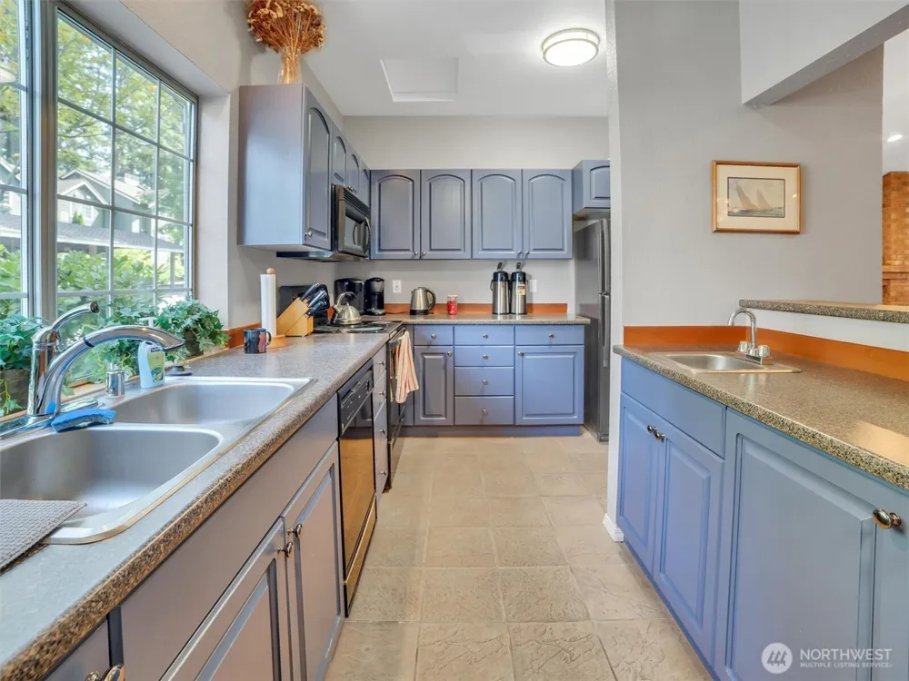 15433 Country Club Drive #C104 Mill Creek, WA 98012