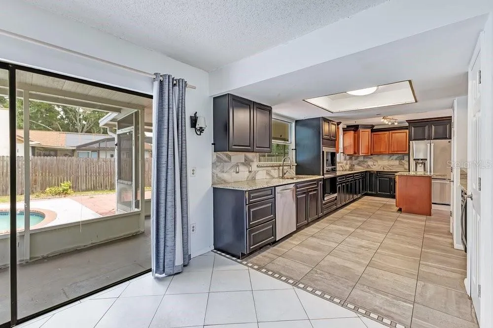 7517 QUAIL RUN COURT Orlando, FL 32819