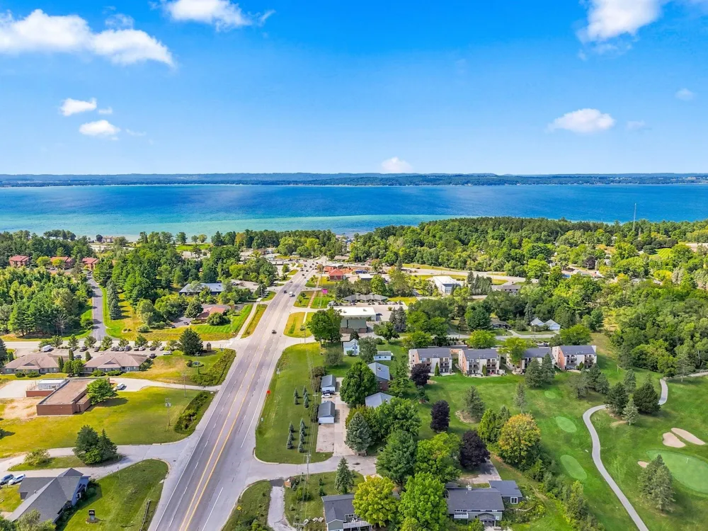 6003 Golfcrest Drive Acme Township, MI 49690