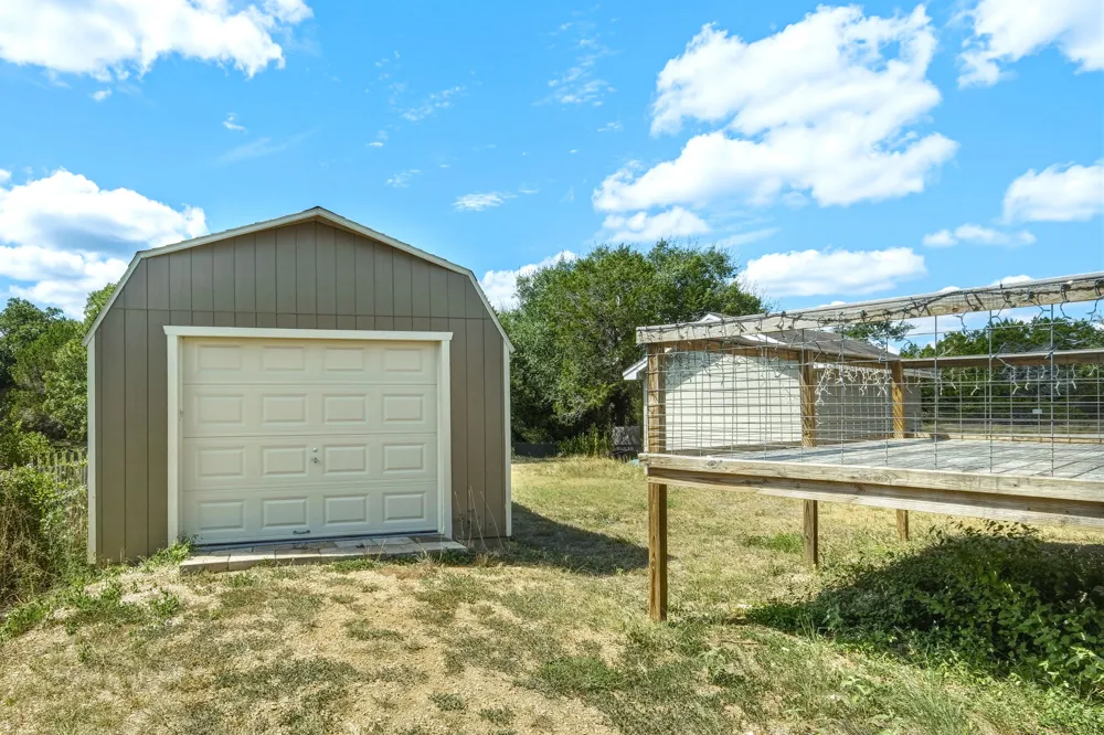 244 Heatherwood Drive #16 Driftwood, TX 78619