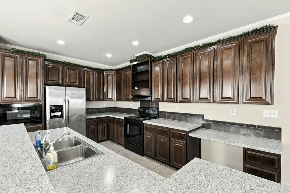 244 Heatherwood Drive #16 Driftwood, TX 78619