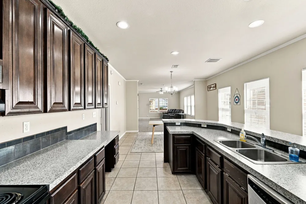244 Heatherwood Drive #16 Driftwood, TX 78619