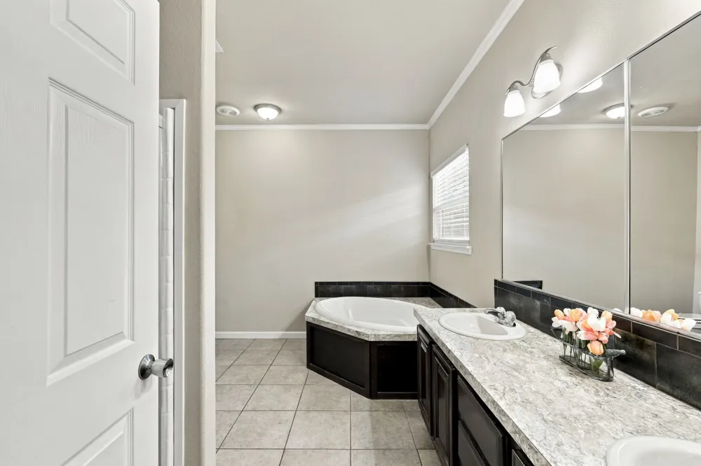 244 Heatherwood Drive #16 Driftwood, TX 78619