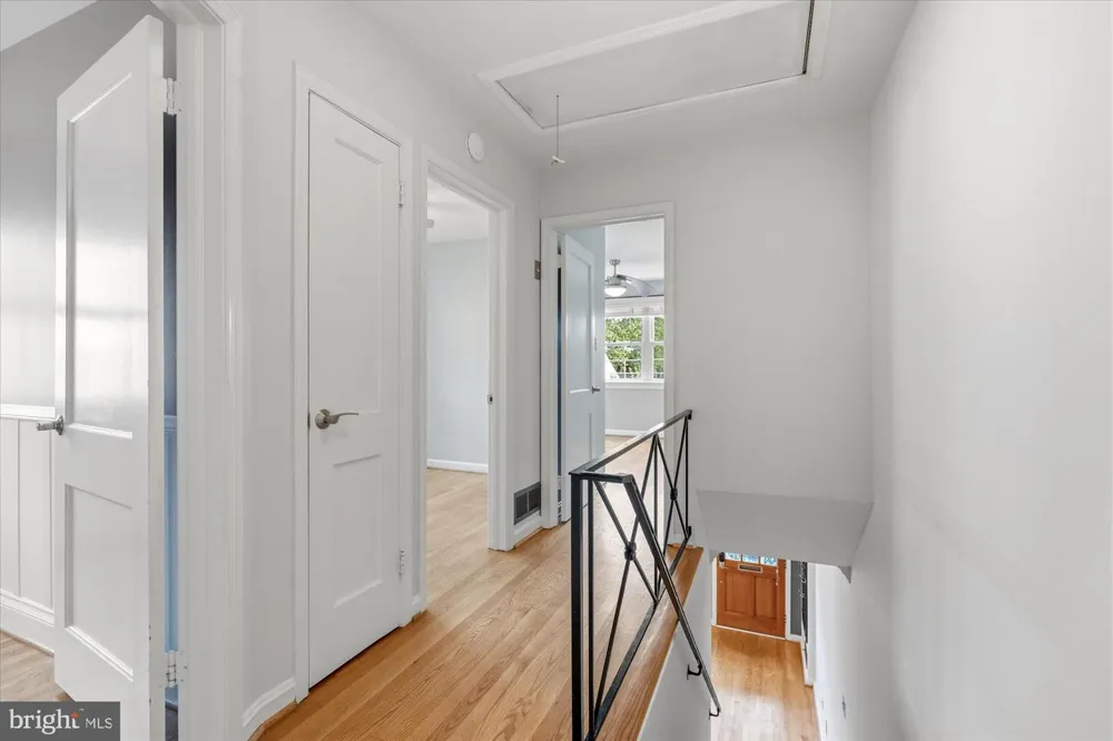 4 E SPRING STREET Alexandria, VA 22301
