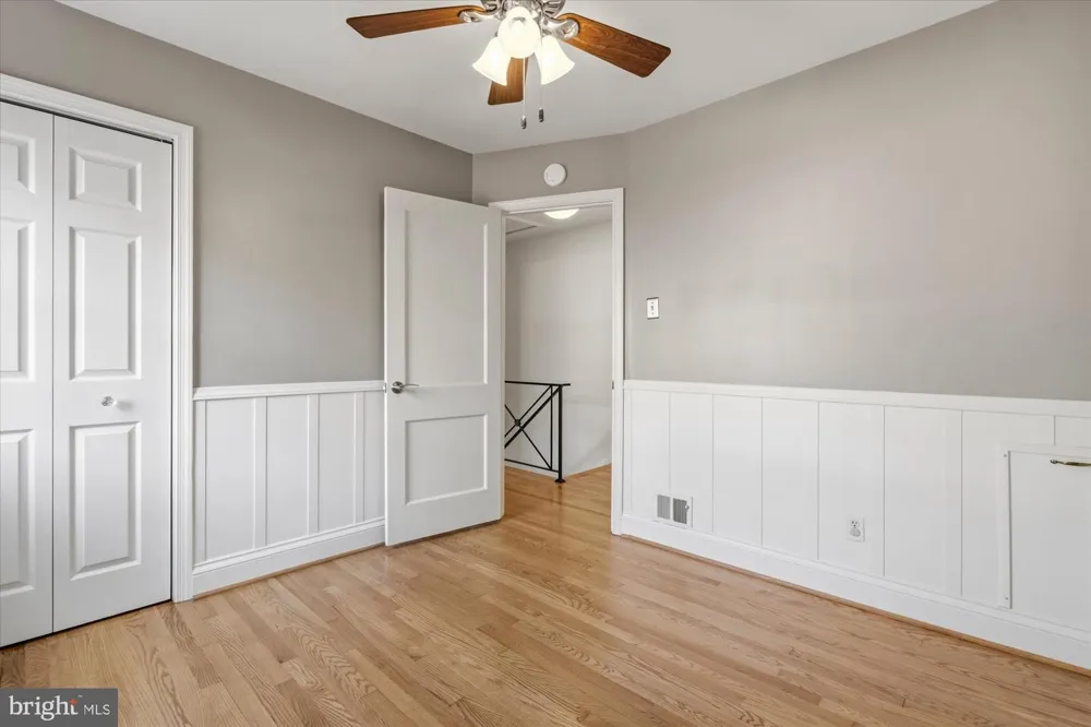 4 E SPRING STREET Alexandria, VA 22301