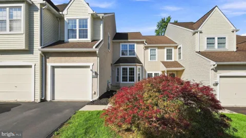 432 COUNTRY CLUB DRIVE