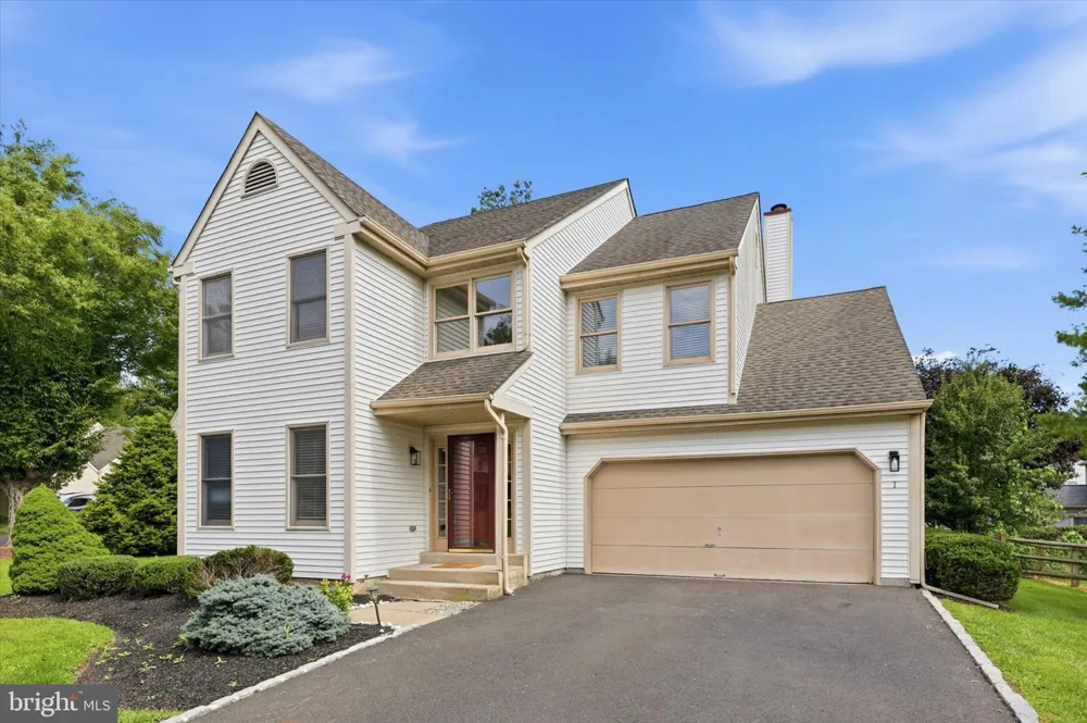 7 RUBY COURT Newtown, PA 18940