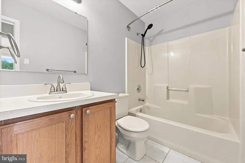 7 RUBY COURT Newtown, PA 18940