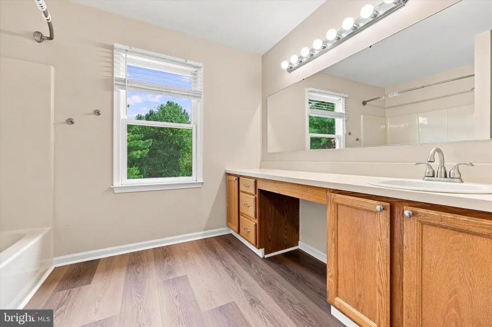 7 RUBY COURT Newtown, PA 18940