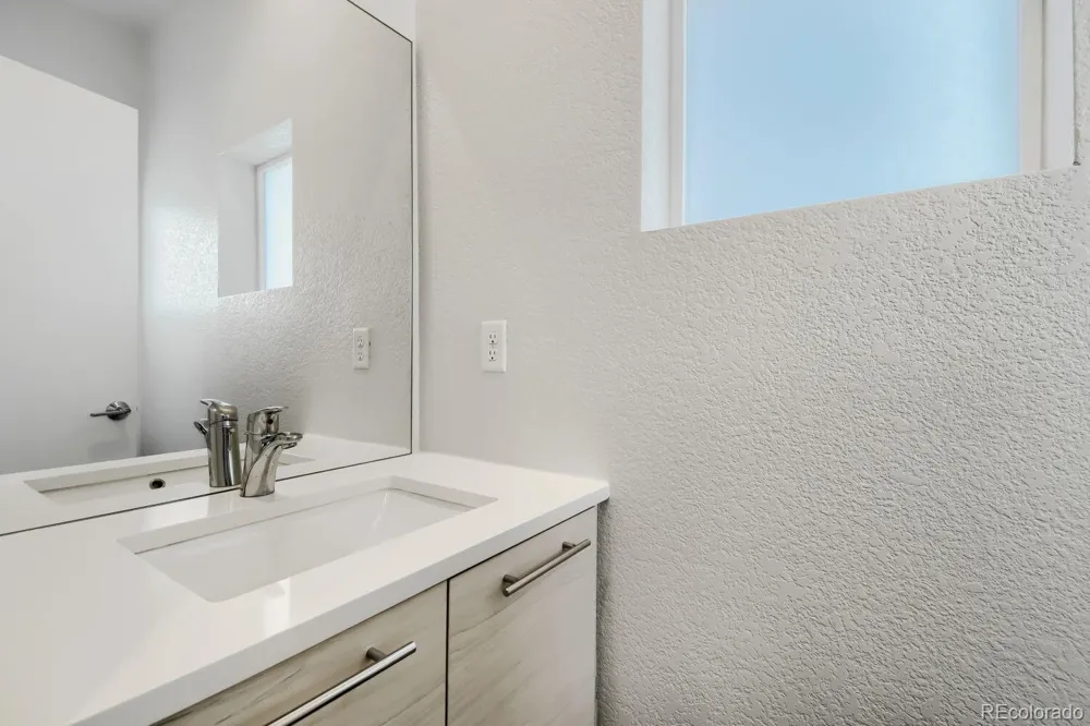 1041 Depew Street Denver, CO 80214