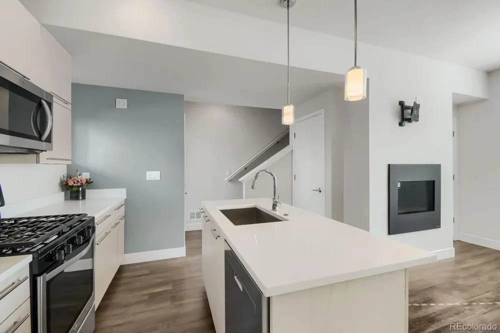 1041 Depew Street Denver, CO 80214