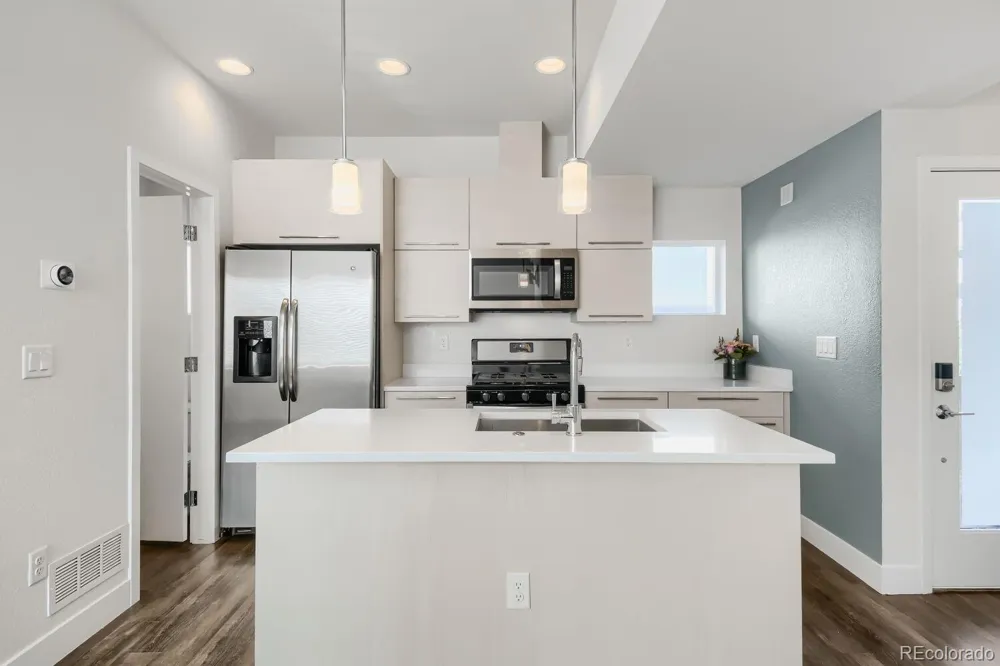 1041 Depew Street Denver, CO 80214