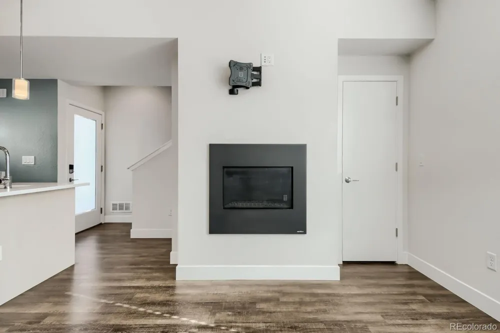 1041 Depew Street Denver, CO 80214