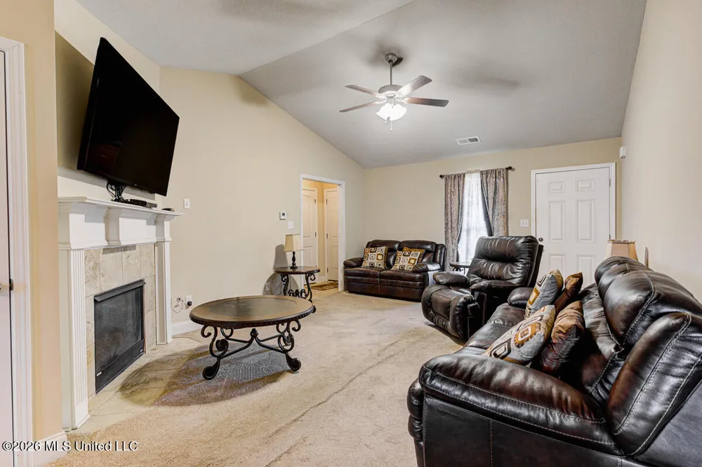 8710 Kimberly Dawn Drive Southaven, MS 38671