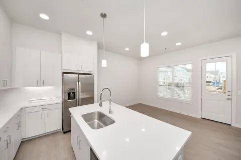7406 Hadley Meadow Lane