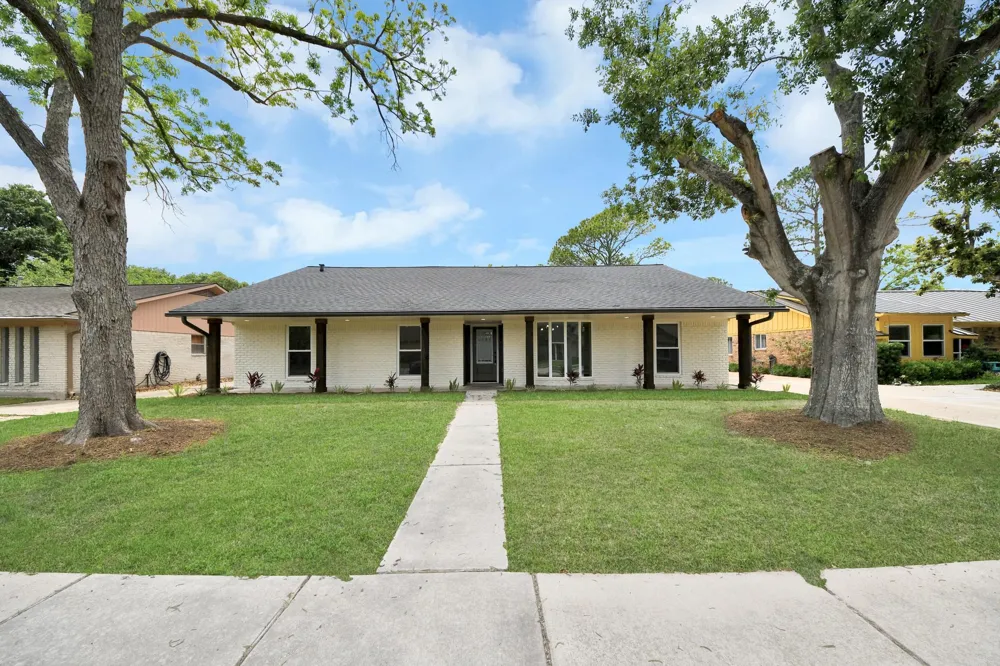 6023 Lattimer Drive Houston, TX 77035