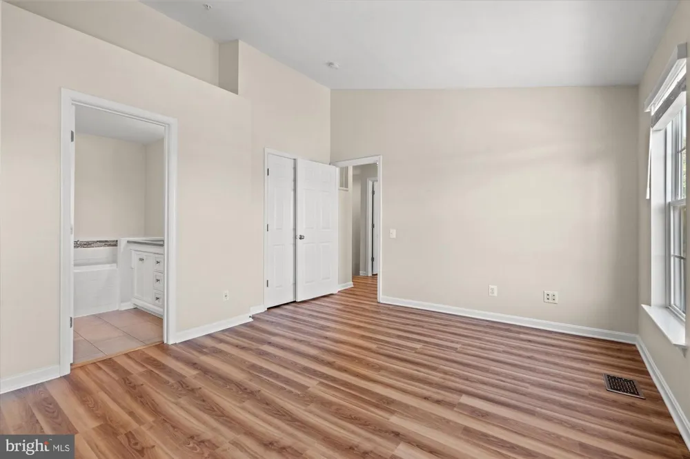 220 FALLSGROVE BOULEVARD #3 Rockville, MD 20850