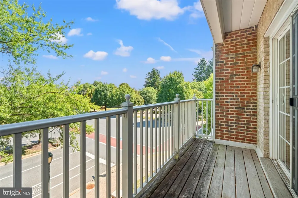 220 FALLSGROVE BOULEVARD #3 Rockville, MD 20850