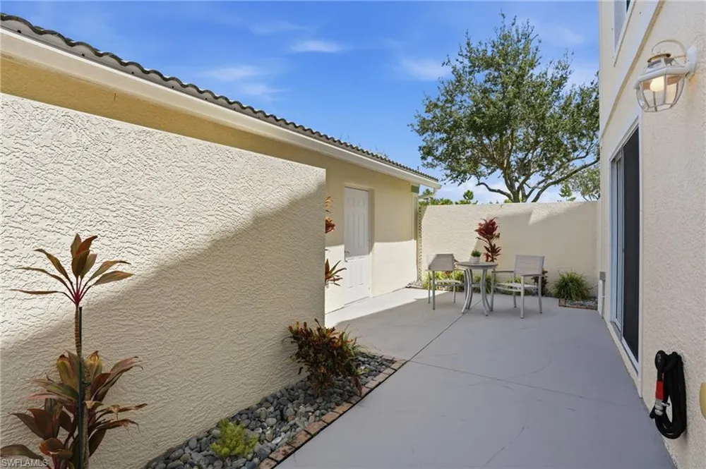 4910 Cougar Court #101 Naples, FL 34109