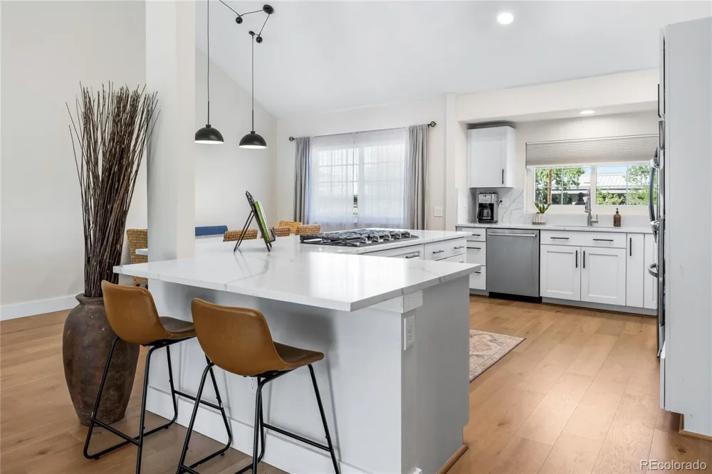 6392 S Emporia Circle Englewood, CO 80111
