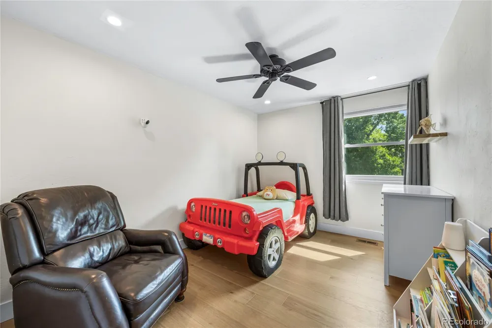 6392 S Emporia Circle Englewood, CO 80111
