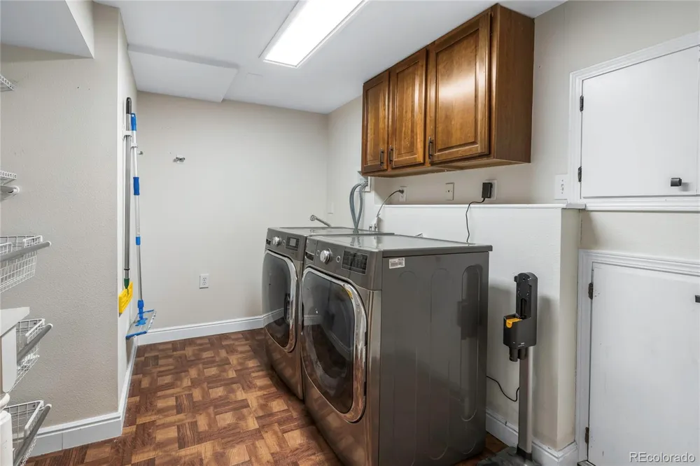 6392 S Emporia Circle Englewood, CO 80111