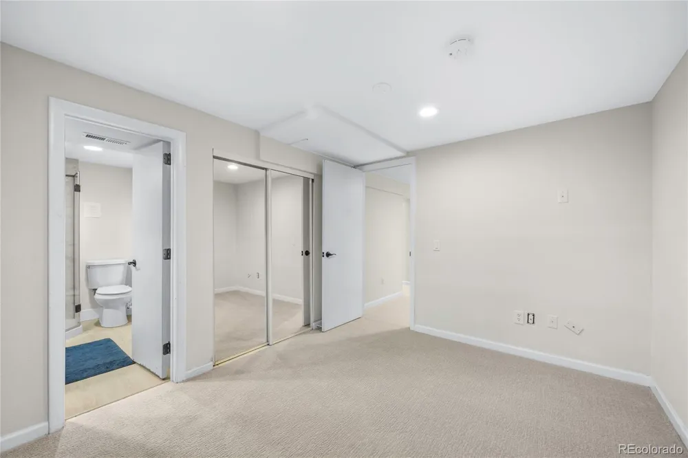 6392 S Emporia Circle Englewood, CO 80111