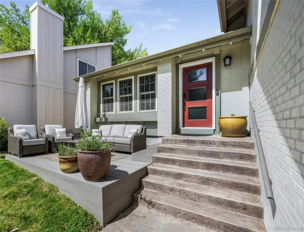 6392 S Emporia Circle Englewood, CO 80111