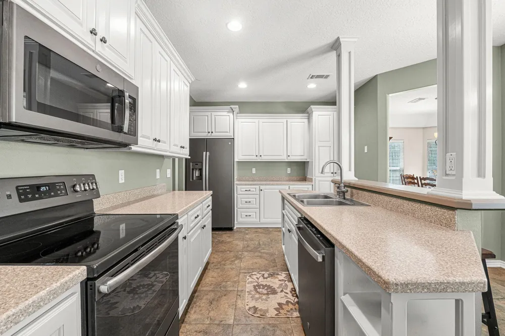 14444 Hill Drive Willis, TX 77318