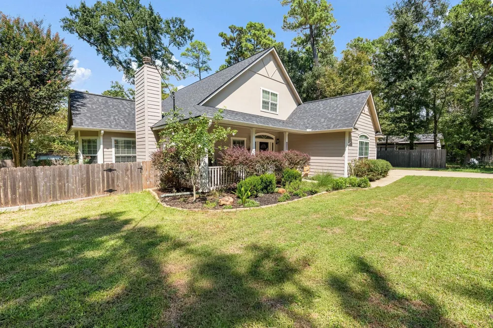 14444 Hill Drive Willis, TX 77318